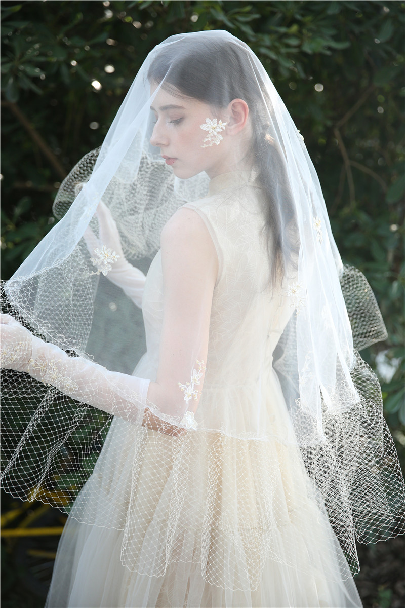 China Factory Cheap Price Fashion Beautiful Design Wedding Bridal Veils