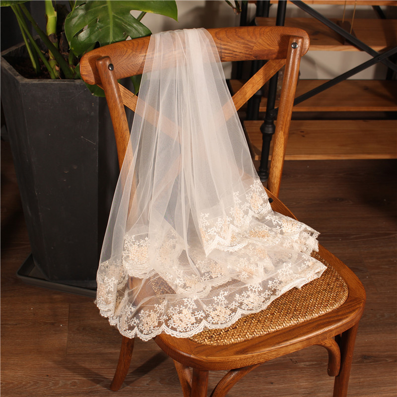 European Style White Short One Layer Lace Edge Bridal Wedding Veils