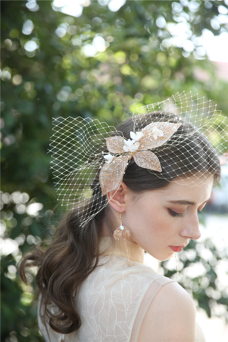 Bride Decoration Gold Leaves Wedding Hair Comb Long Pendant Earring Set 