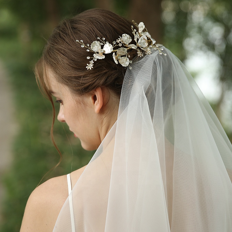 Vintage Gold Iron Leaves Flowers Wedding Bridal Hair Accessories Veil Hair Combs