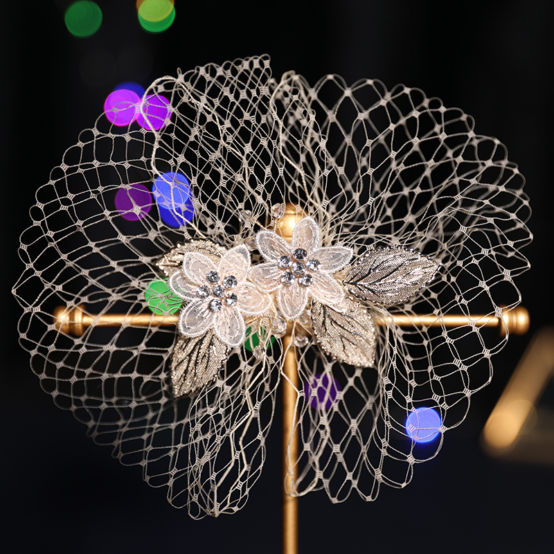 Luxury Crystal Gold Leaves Handmade Yarn Flower Bridal Hair Jewelry Accessories Wedding Women Hair Clips 