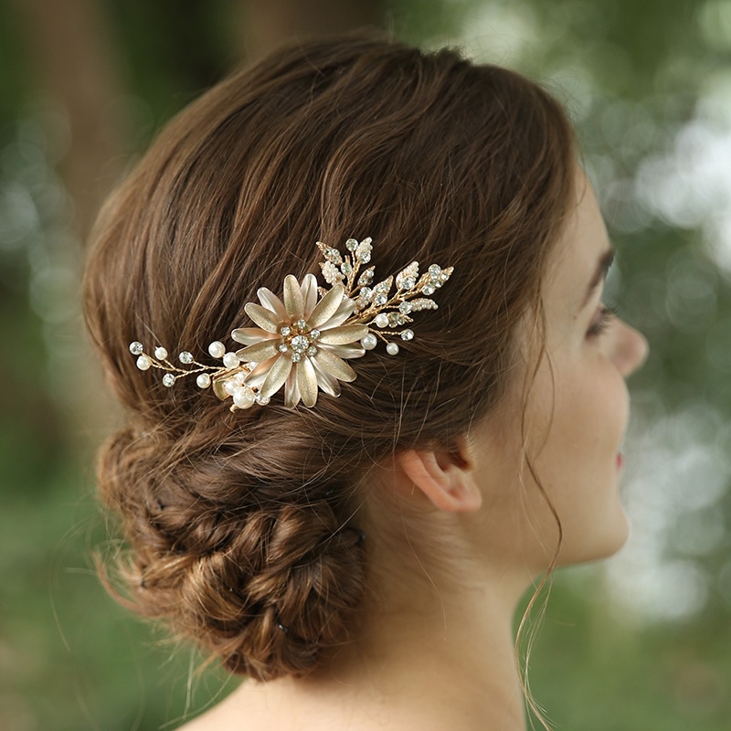 Pretty Vintage Bridal Hair Barrettes Jewelry Flowers Rhinestone Hair Clips