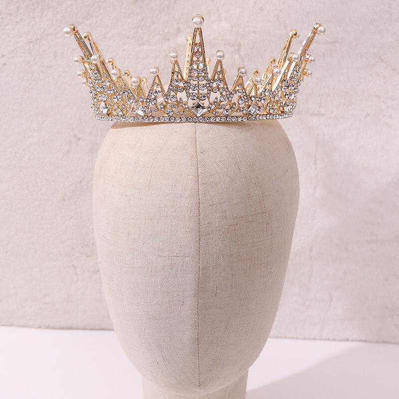 Wholesale Bridal Headdress Pearl Crystal Tower Triangle Shape Princess Crown Tiaras For Women